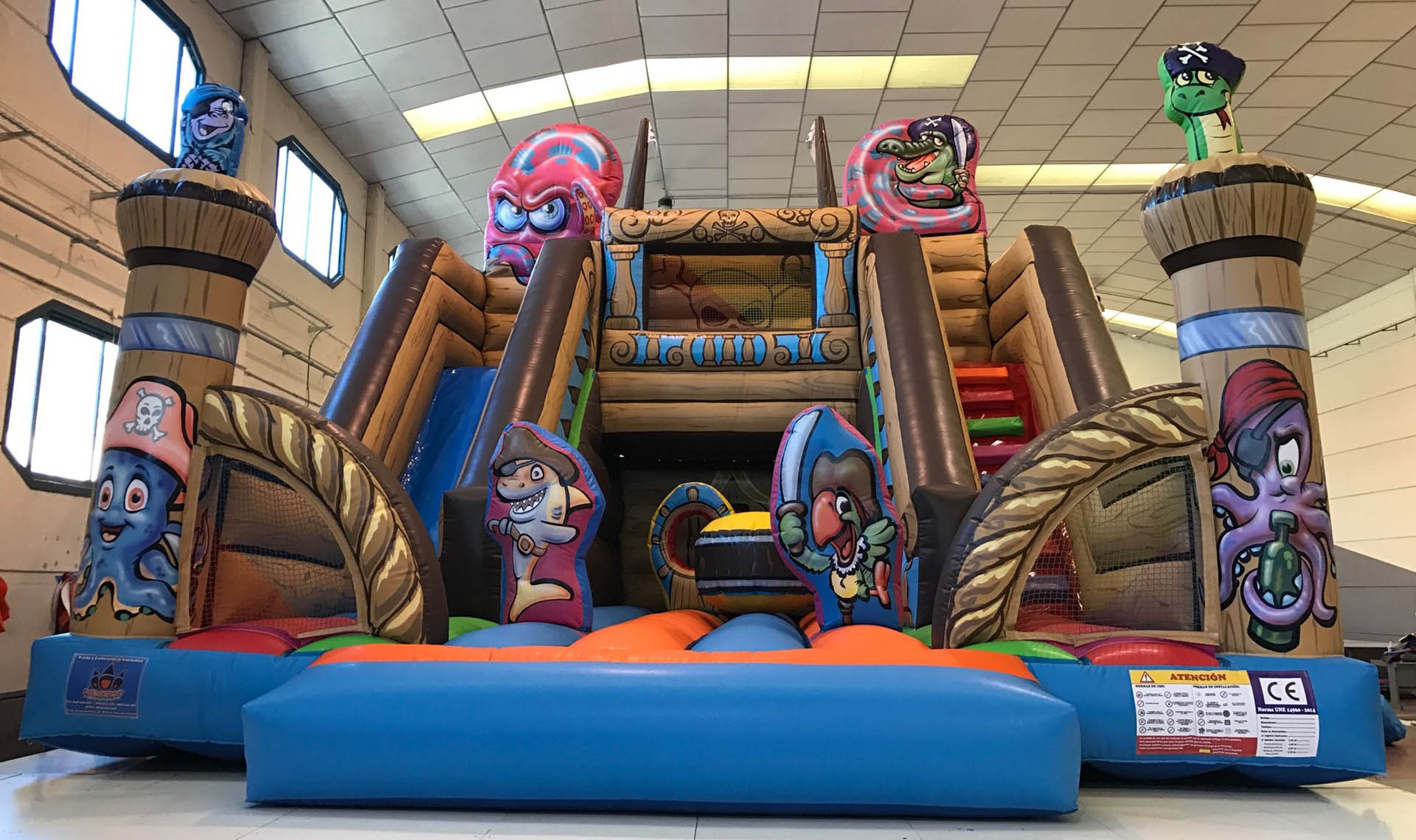 48. DIE 048: CASTILLO HINCHABLE EL PUENTE PIRATA