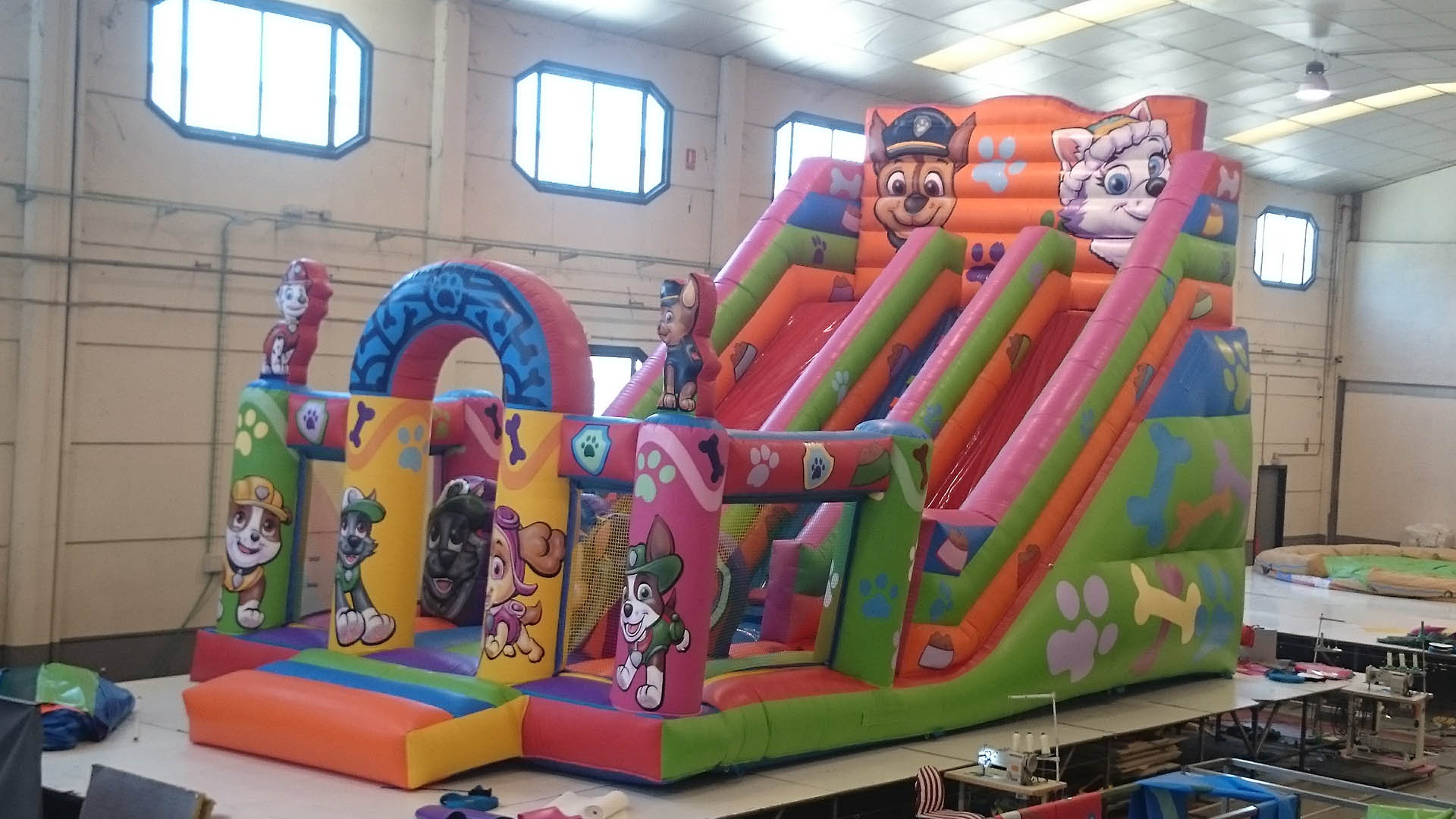 55. DIE 055: CASTILLO HINCHABLE TOBOGÁN ARCO