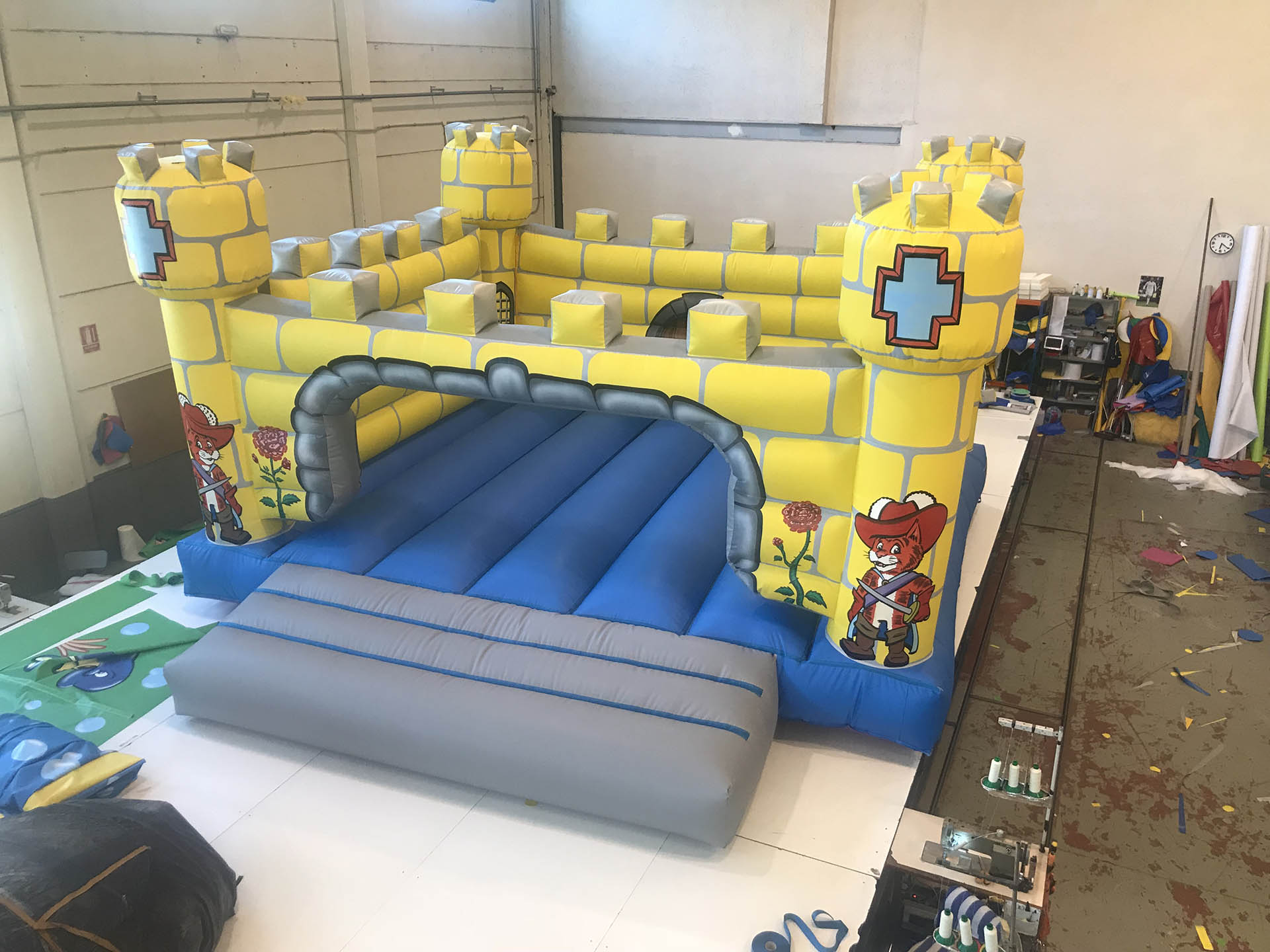 168. DIE 168: CASTILLO HINCHABLE CLÁSICO "MEDIEVAL FLORENCIA"