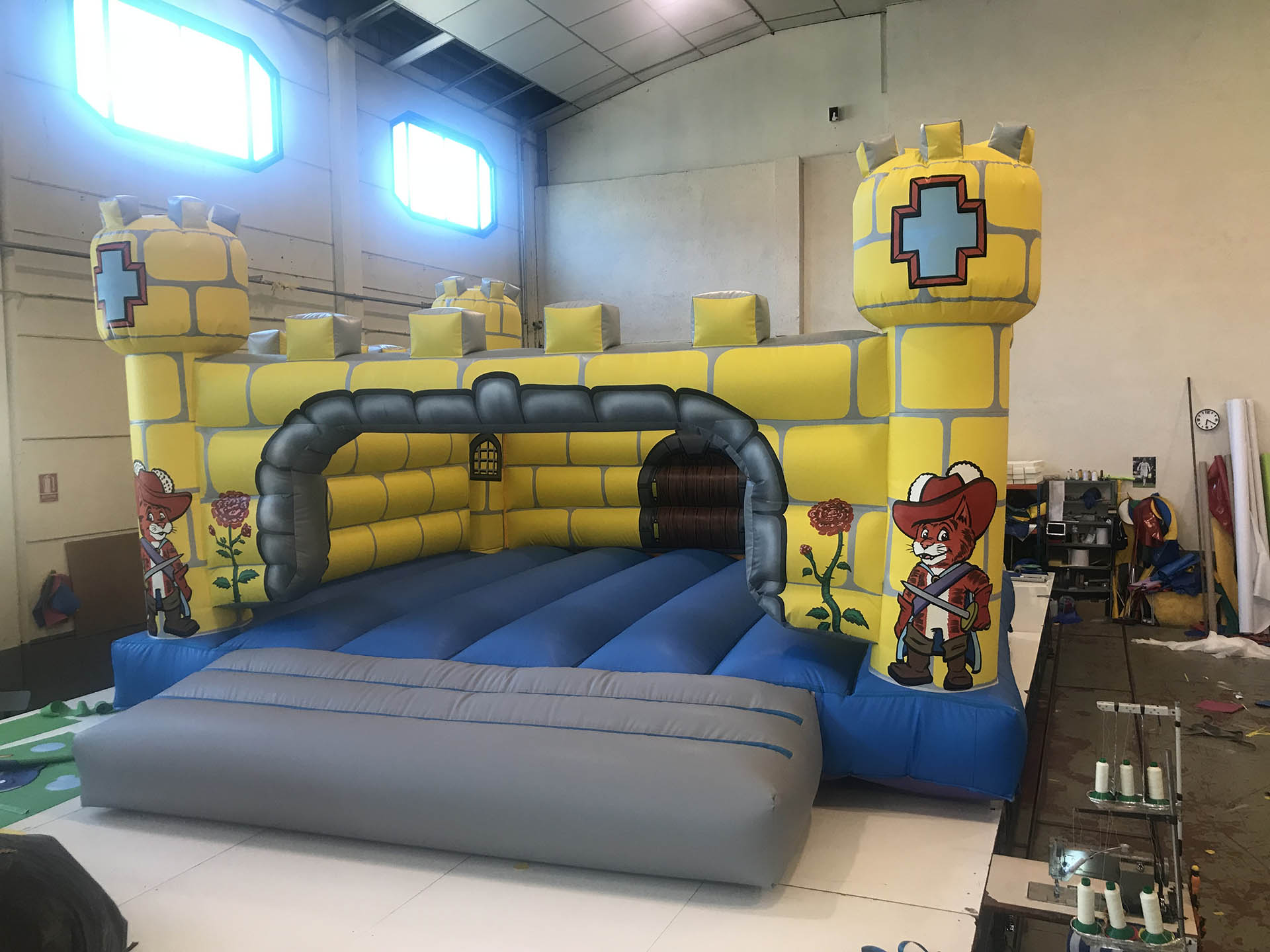 168. DIE 168: CASTILLO HINCHABLE CLÁSICO "MEDIEVAL FLORENCIA" - Imagen 2