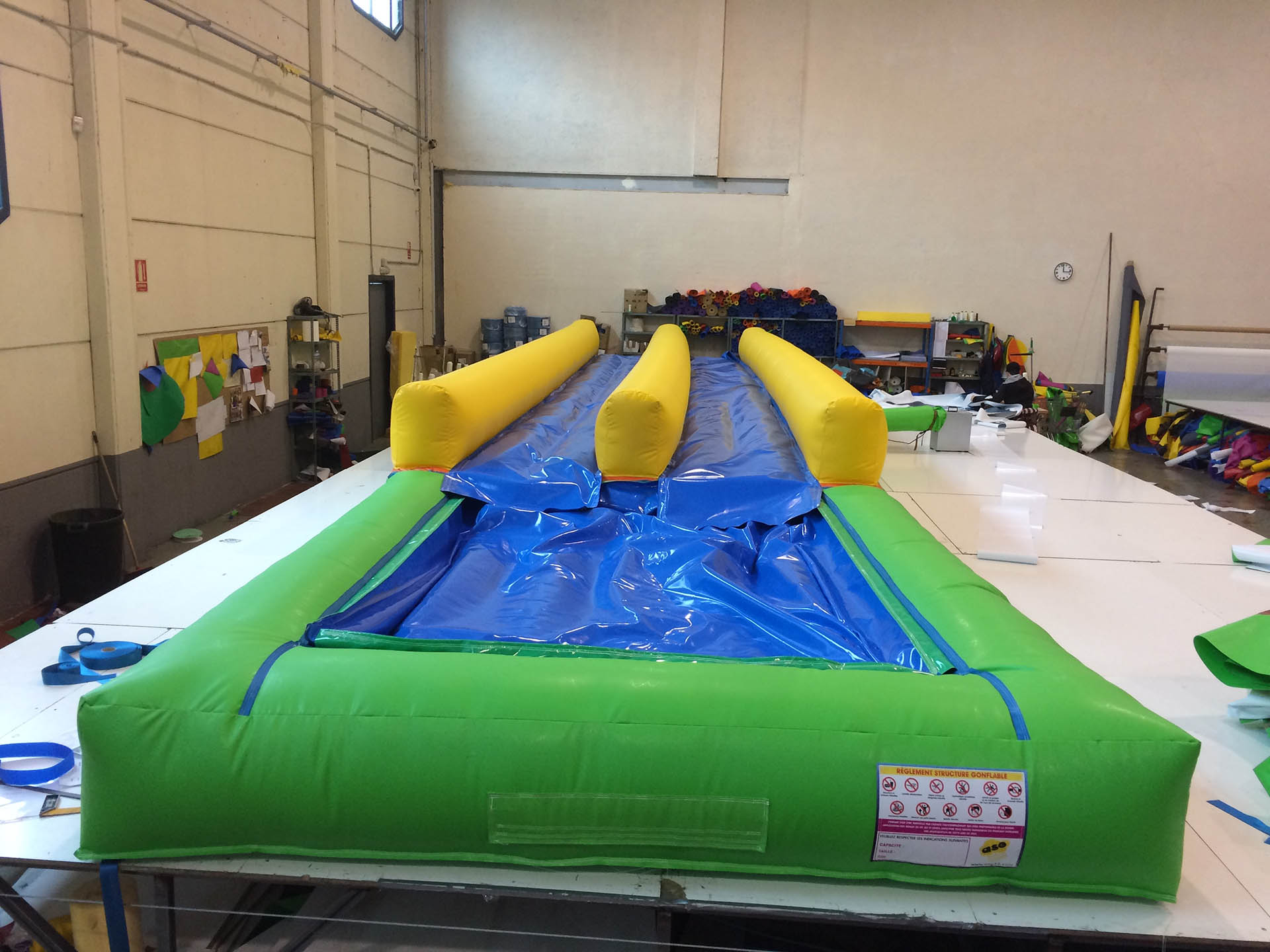 181. DIE 181: CASTILLO HINCHABLE ACUÁTICOS "DESLIZADOR BÁSICO"