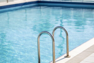 Lonas para piscinas, fabricación a medida para proteger, ahorrar y mantener tu piscina todo el año - Dieserso